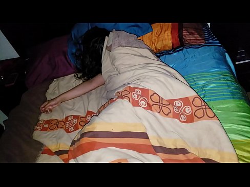 ❤️ Stepson berating a sua jovem madrasta enquanto ela dorme. ❤❌ Porno em pt.vbdsm.ru